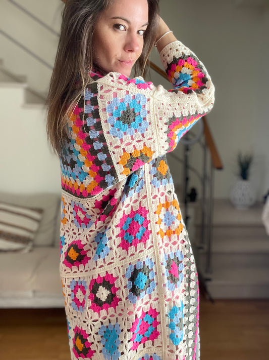 BALI | Kimono maxi em croché colorido