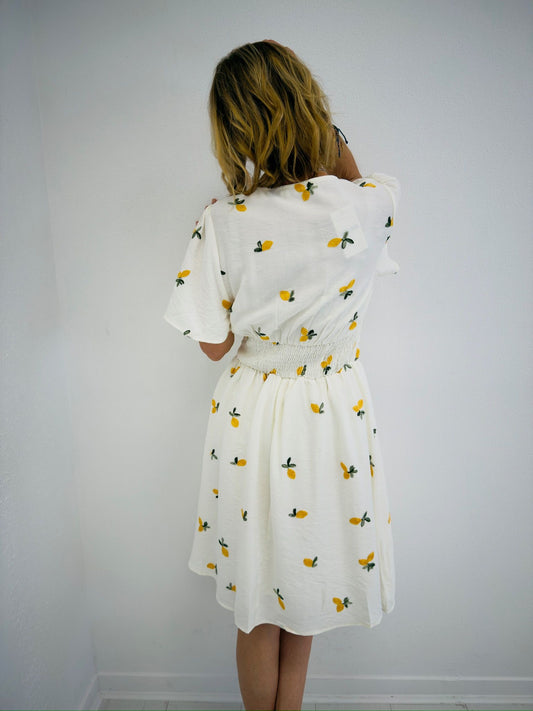 LIMONE | Vestido midi com limões bordados
