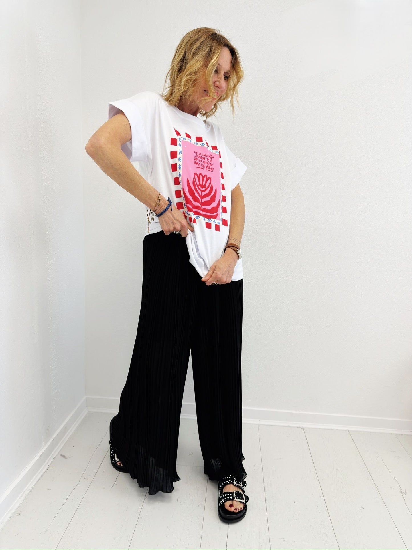 UNIVERSO | T-shirt estampada com frase