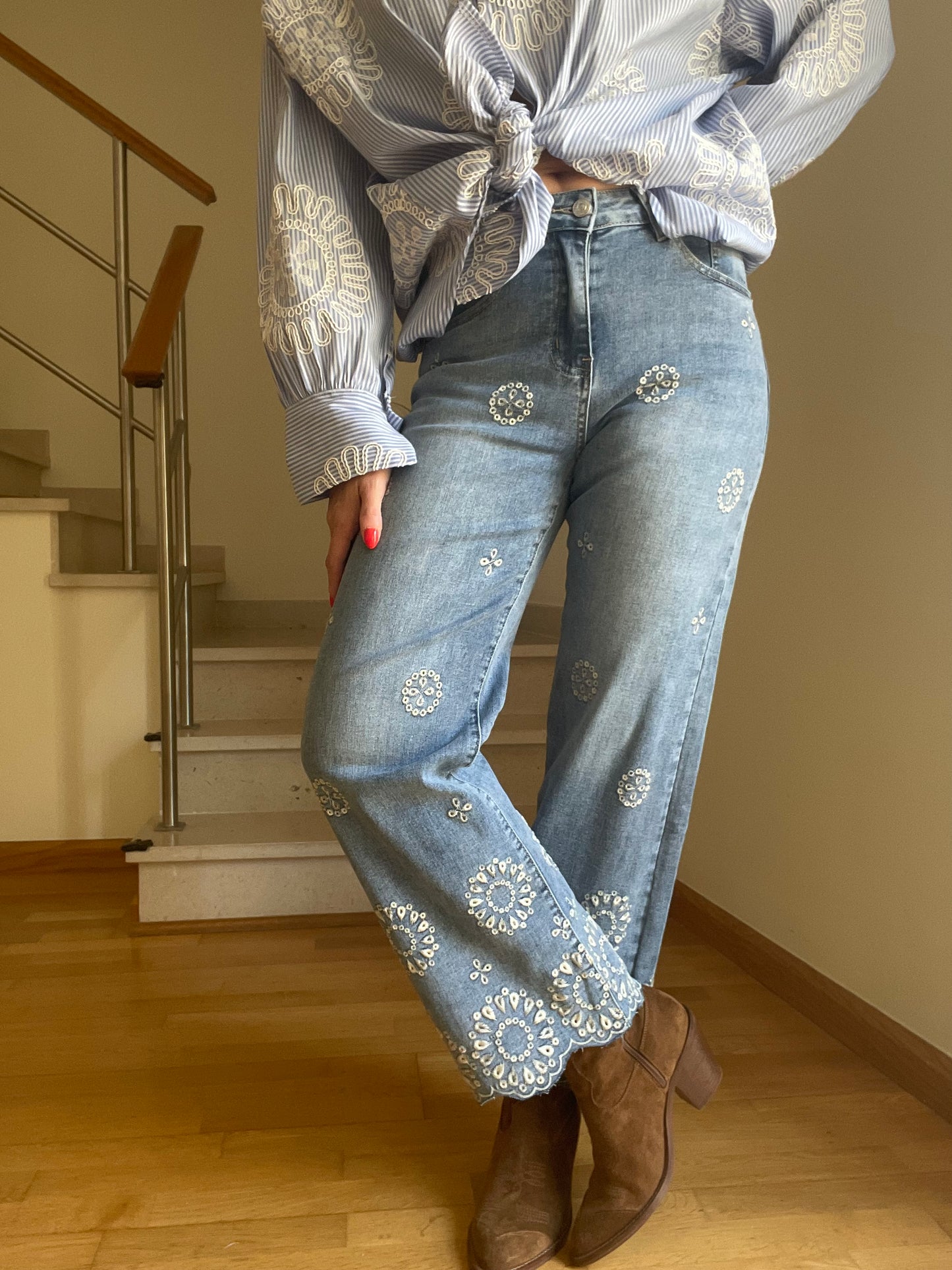 MANDALA | Jeans com bordados