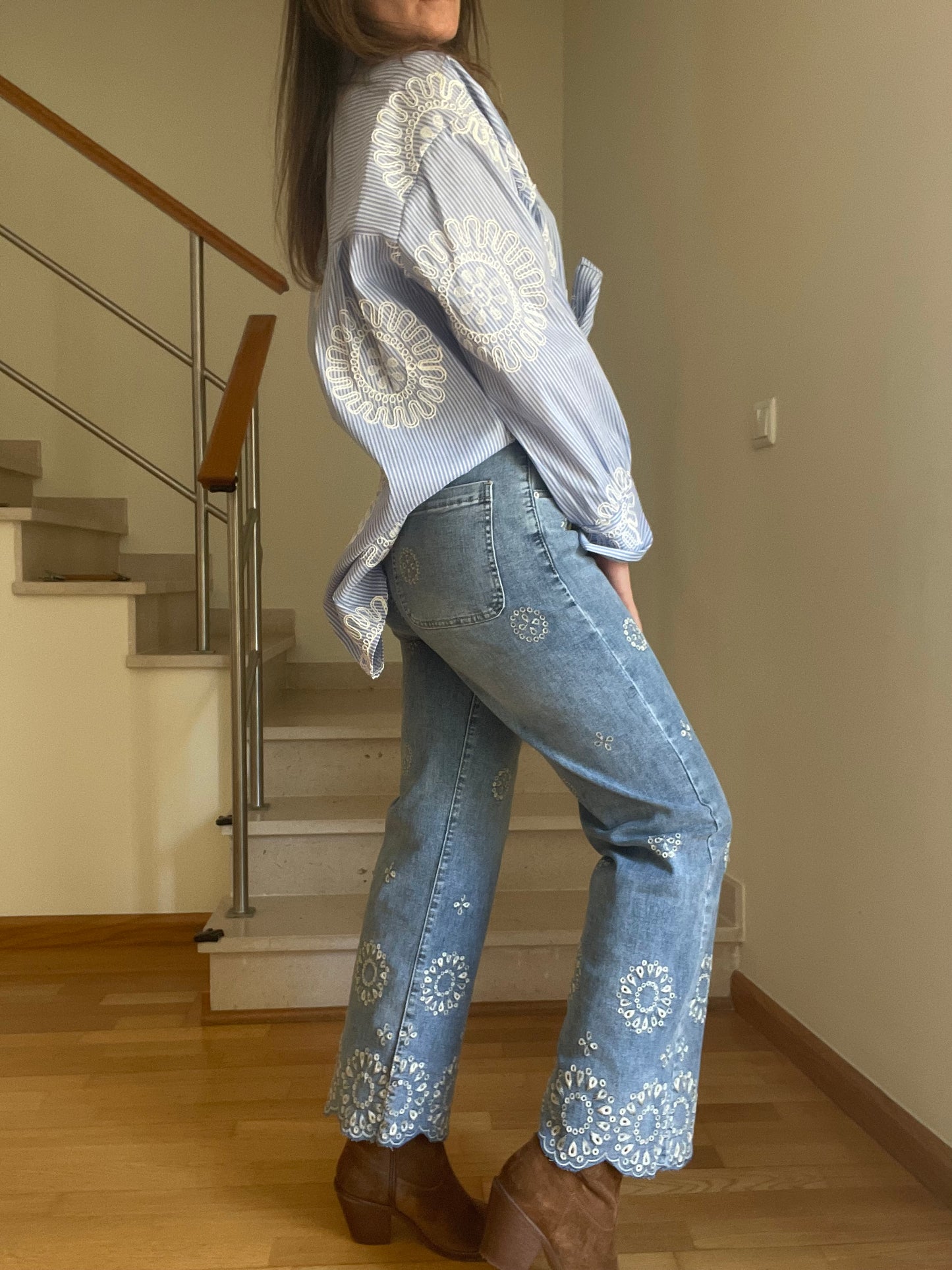MANDALA | Jeans com bordados