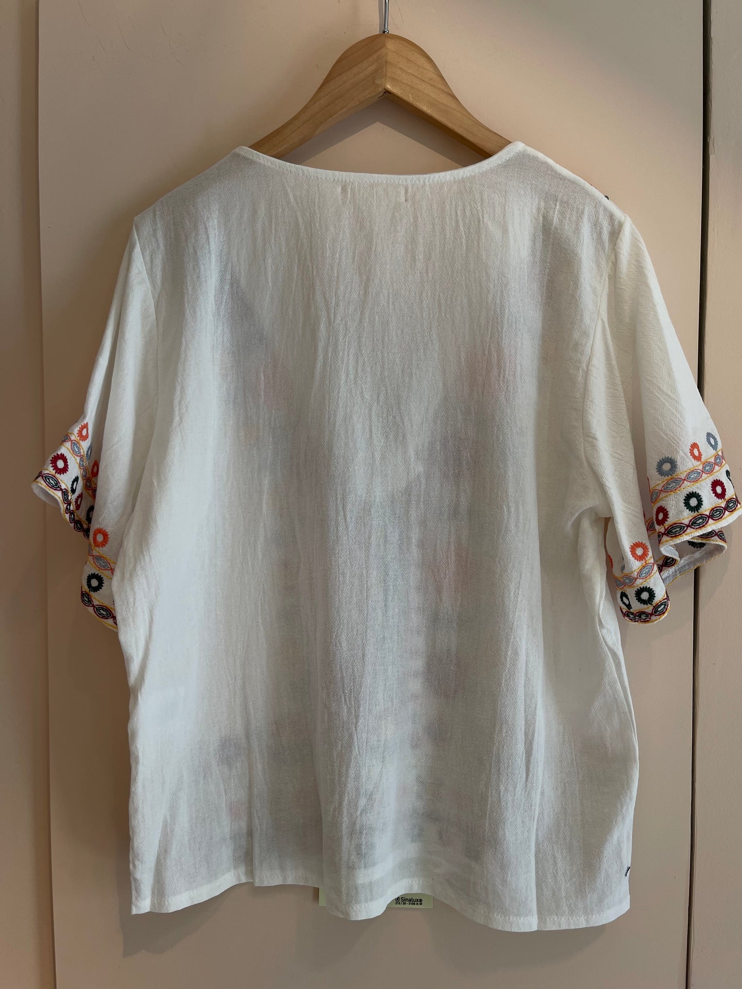 TULUM | Camisa com bordados coloridos