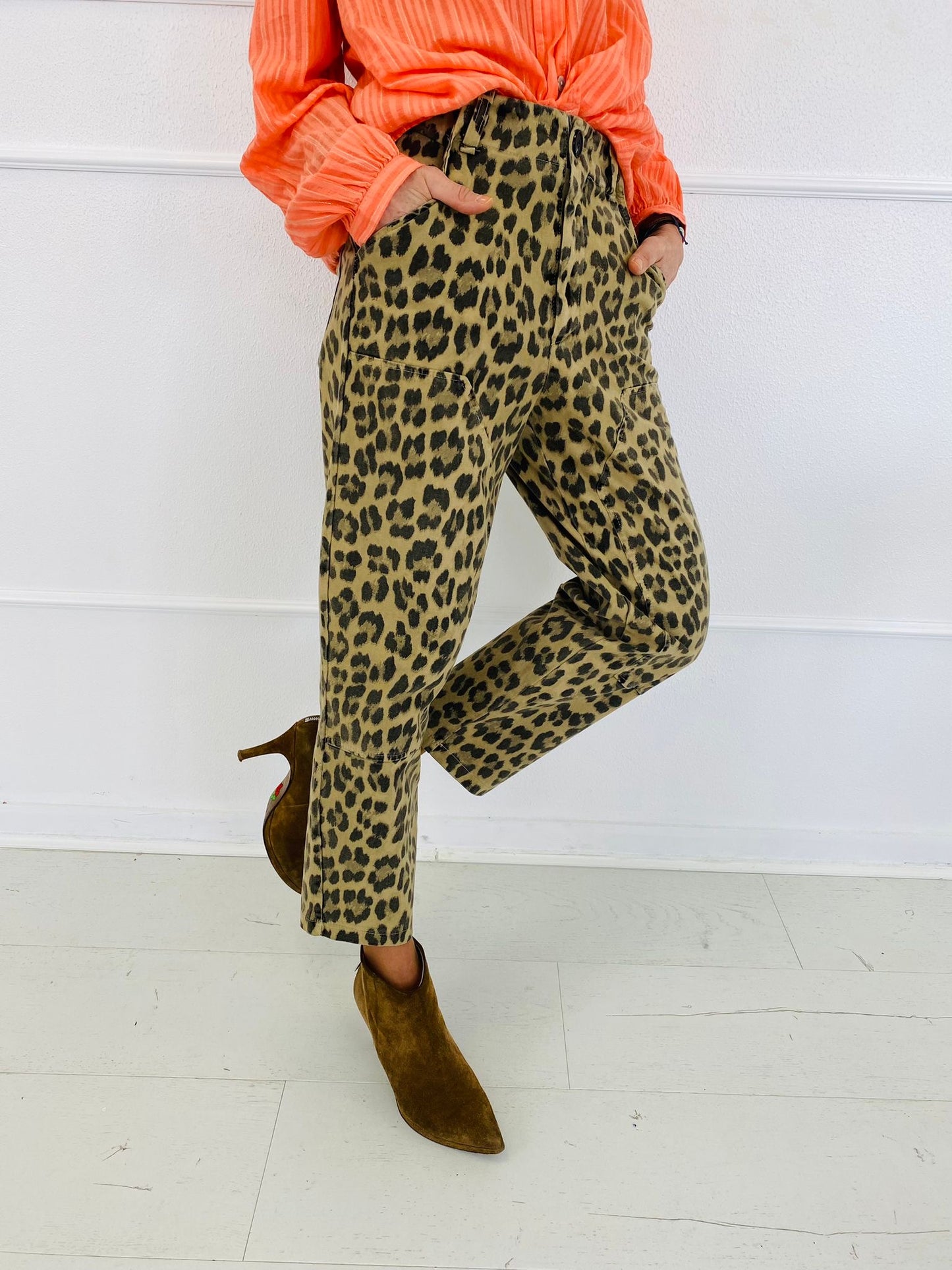 PAOLA | pantalones con estampado animal