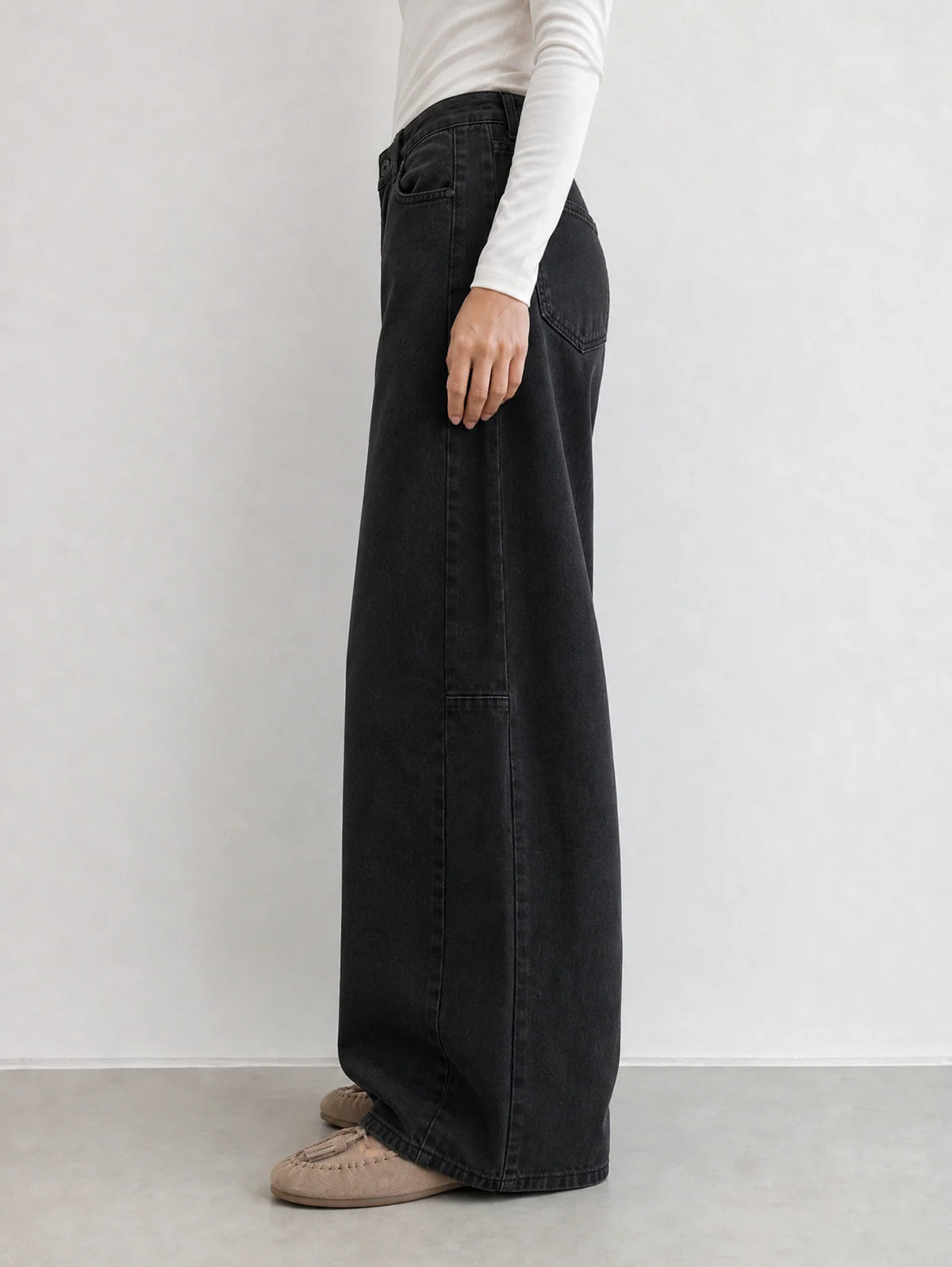 BARREL JEANS