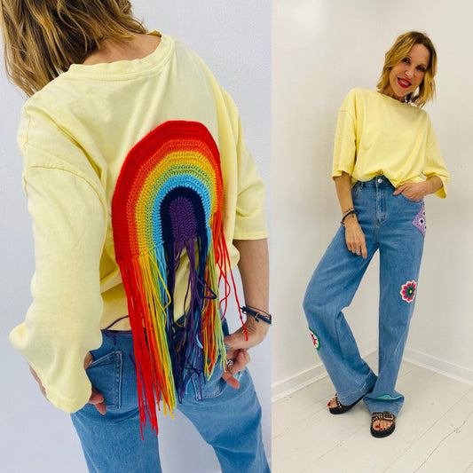 RAINBOW VIBES | T-shirt com arco-íris em croché