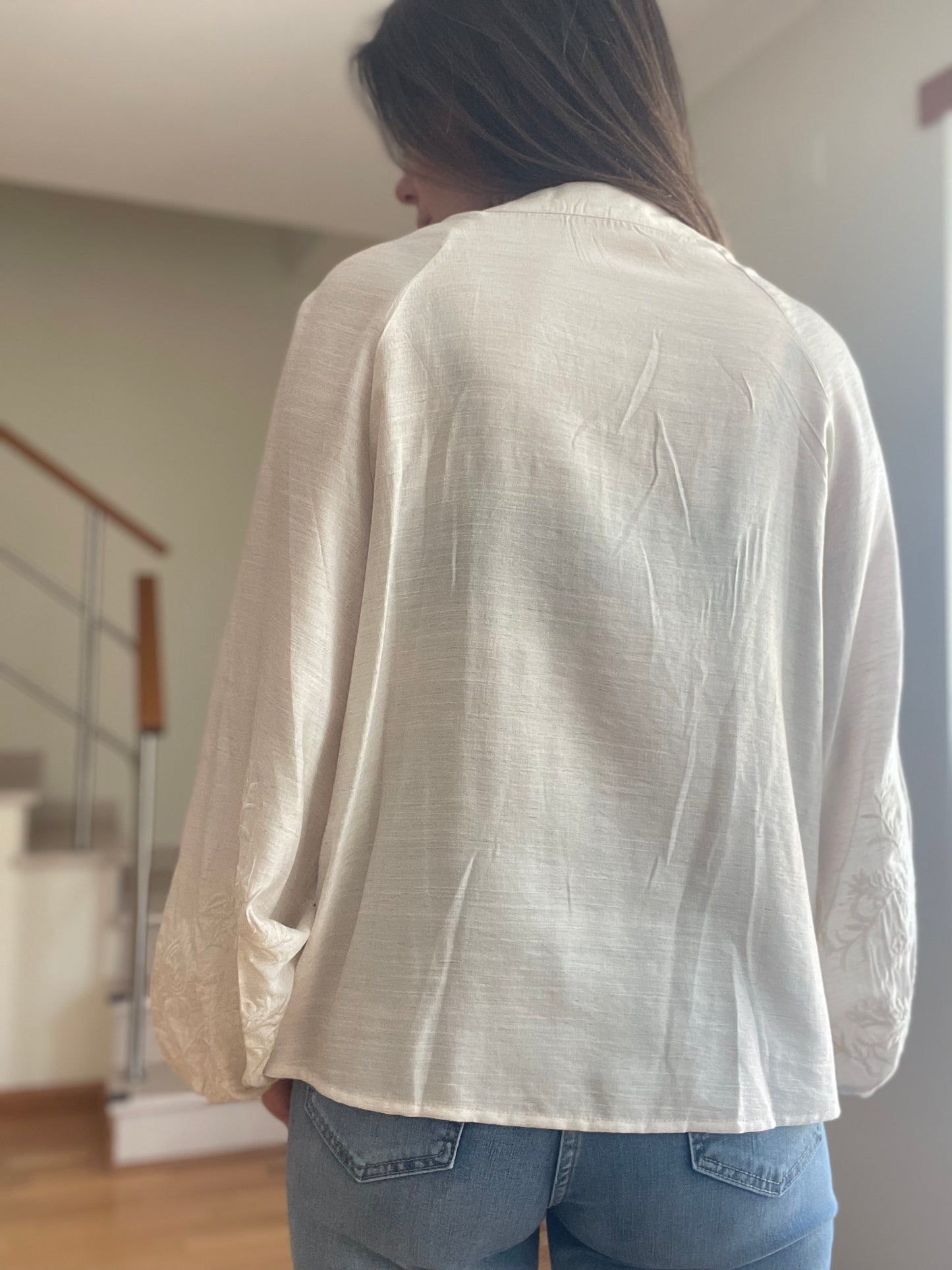 ORION | Camisa branca com bordados