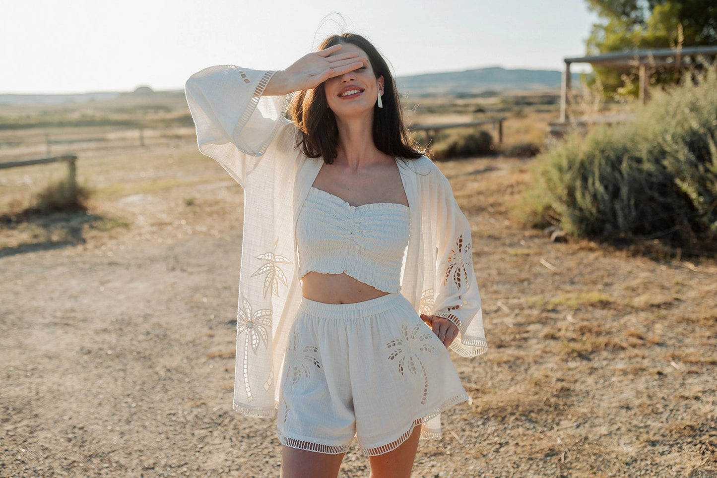 PALM WHISPER SHORTS