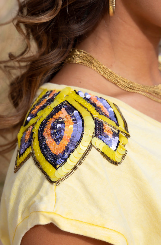 GALAXY | T-shirt com lantejoulas