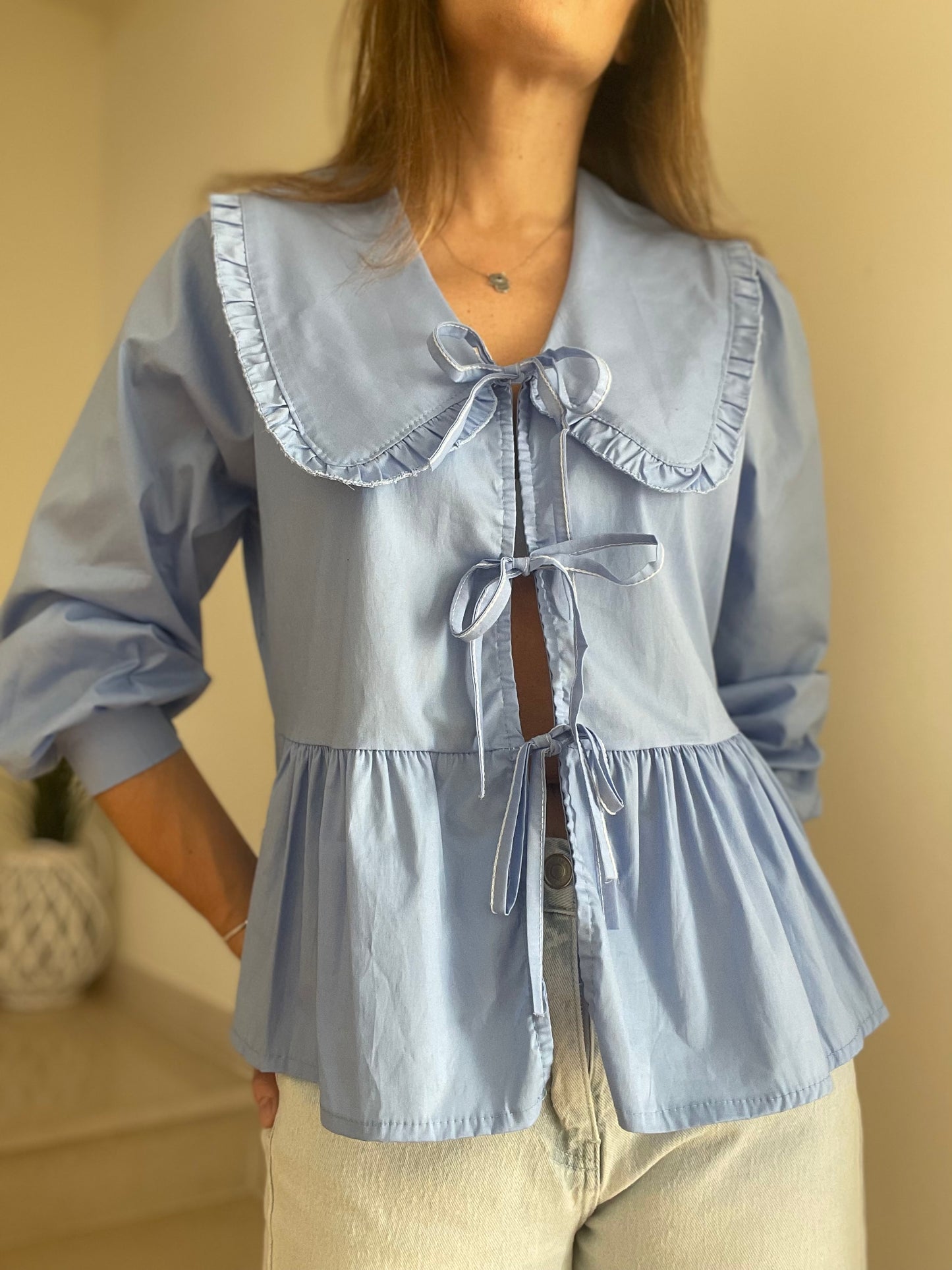 CAMILLA | Camisa con cuello babero
