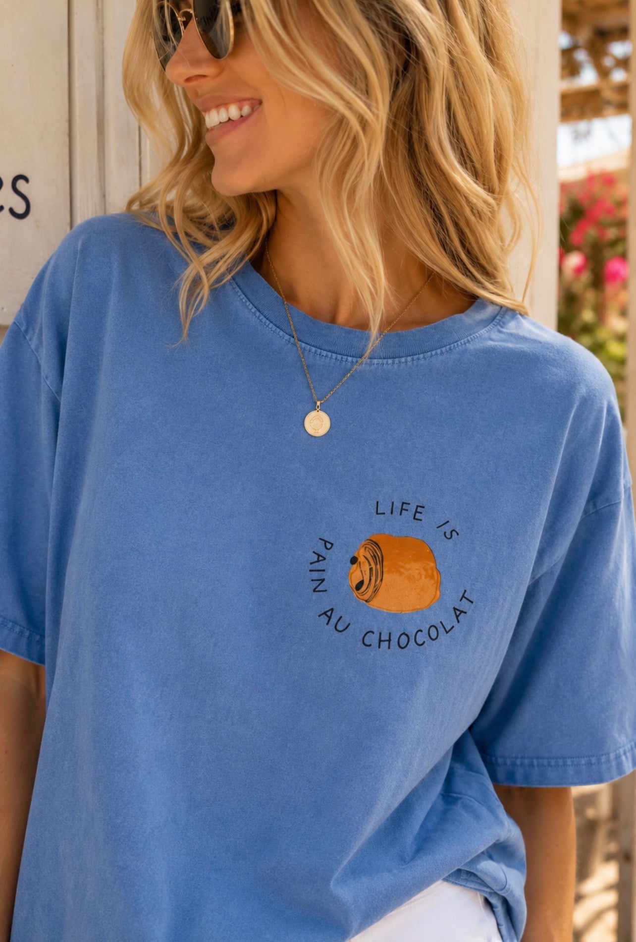 PAIN AU CHOCOLAT | T-shirt colorida com estampado