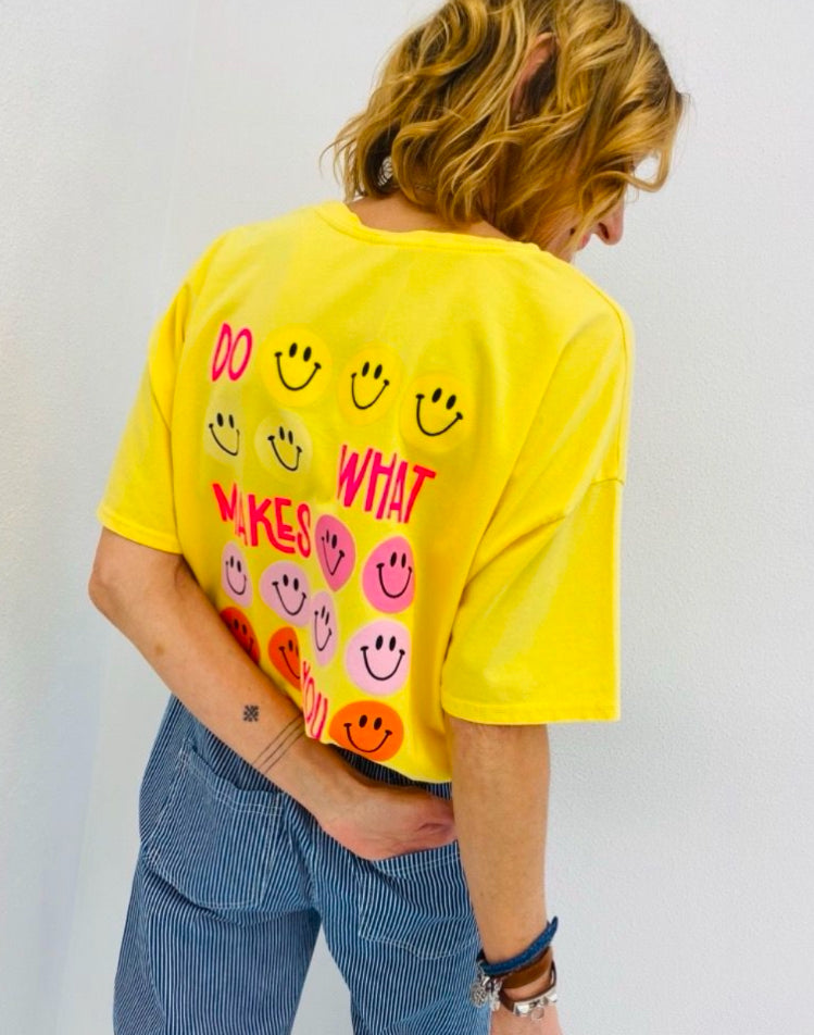 HAPPY - T shirt com frase estampada e smileys