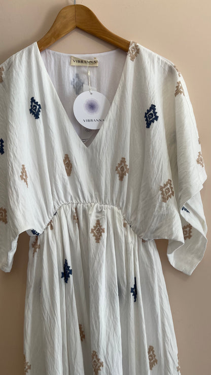 CLARA | Vestido con bordado