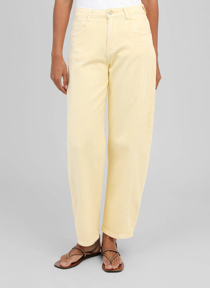 SOLEIL JEANS - BUTTER YELLOW