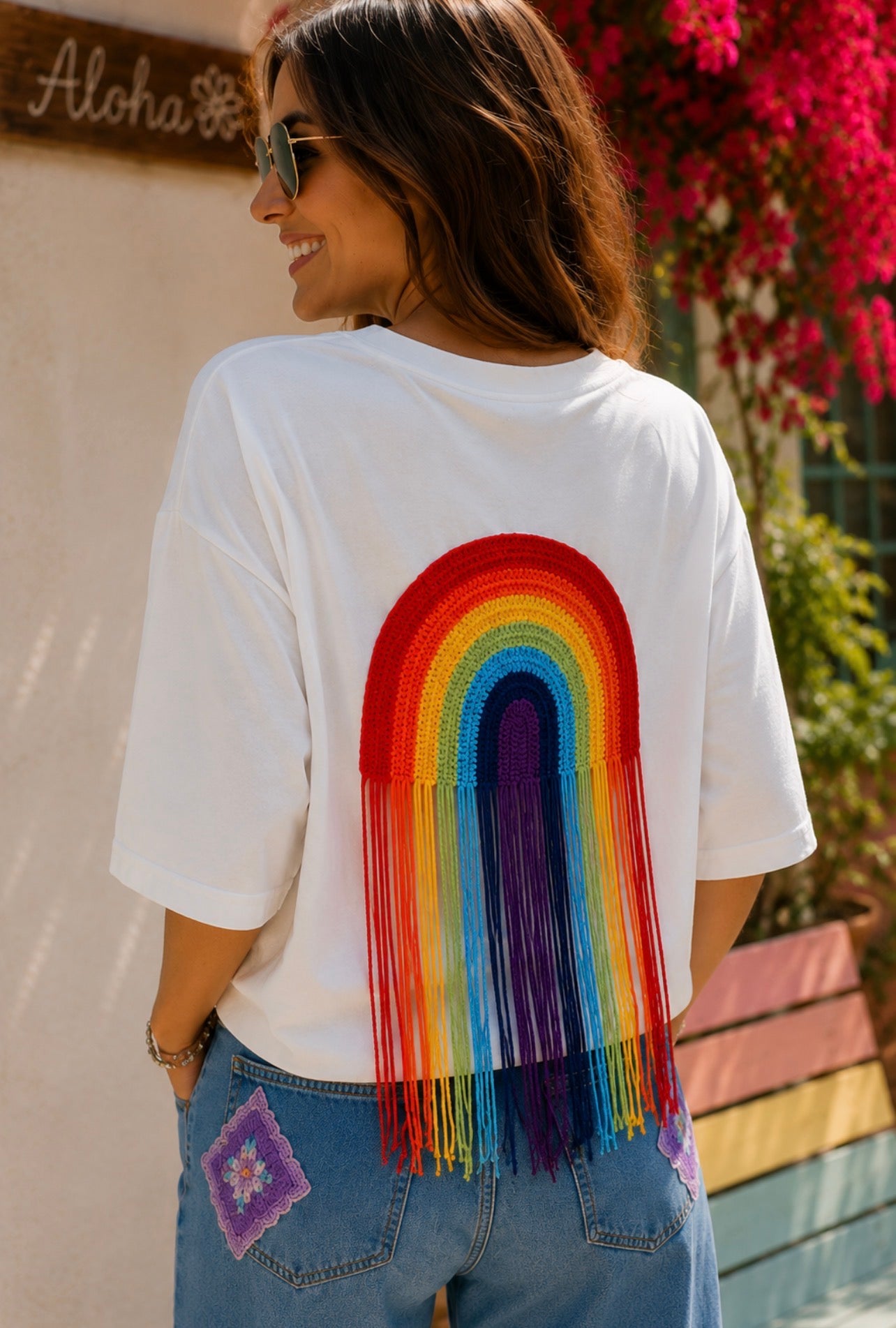 RAINBOW VIBES | T-shirt com arco-íris em croché