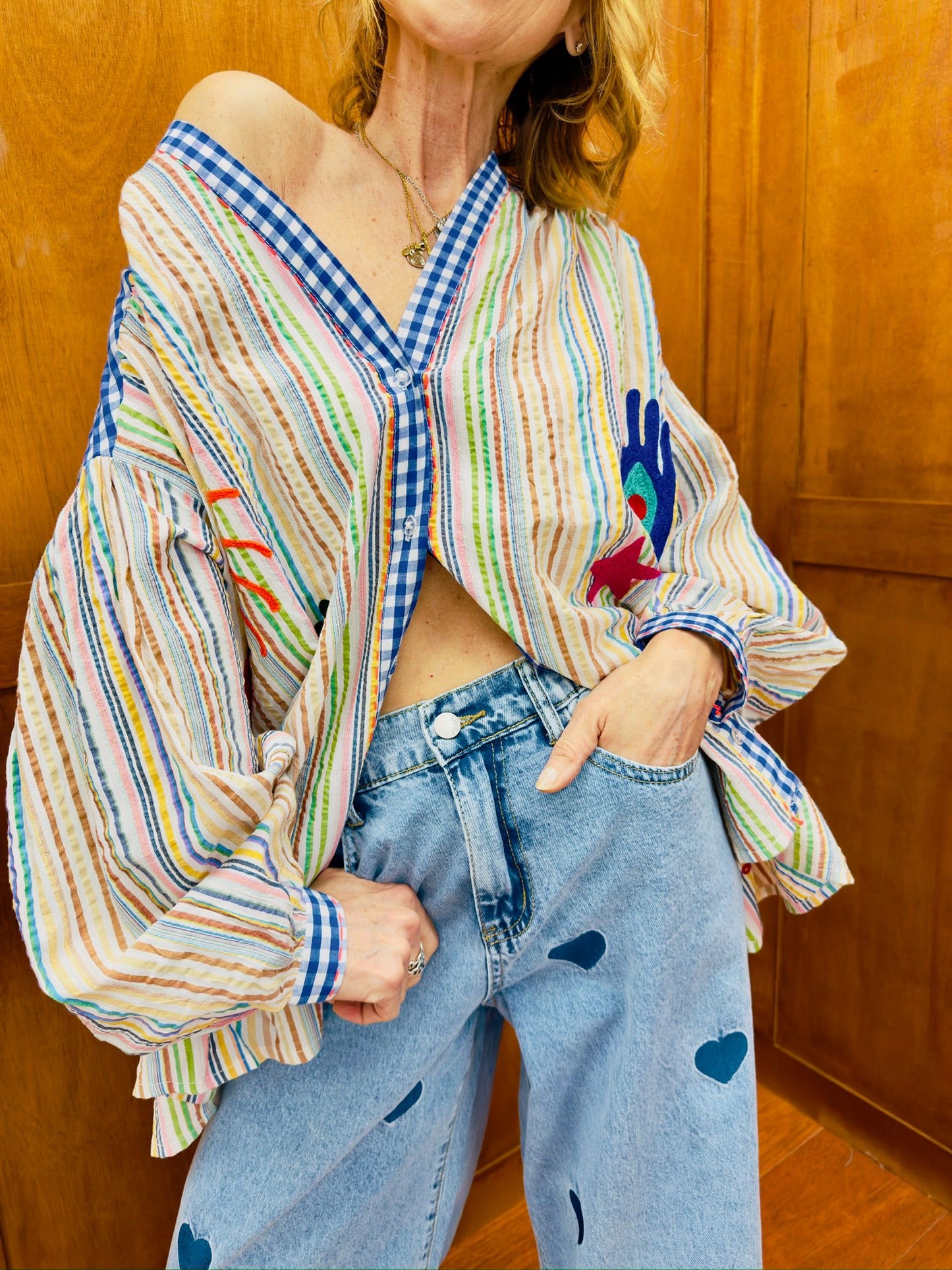 CHILL VIBES | Camisa vichy com bordados