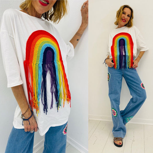 RAINBOW VIBES | T-shirt com arco-íris em croché
