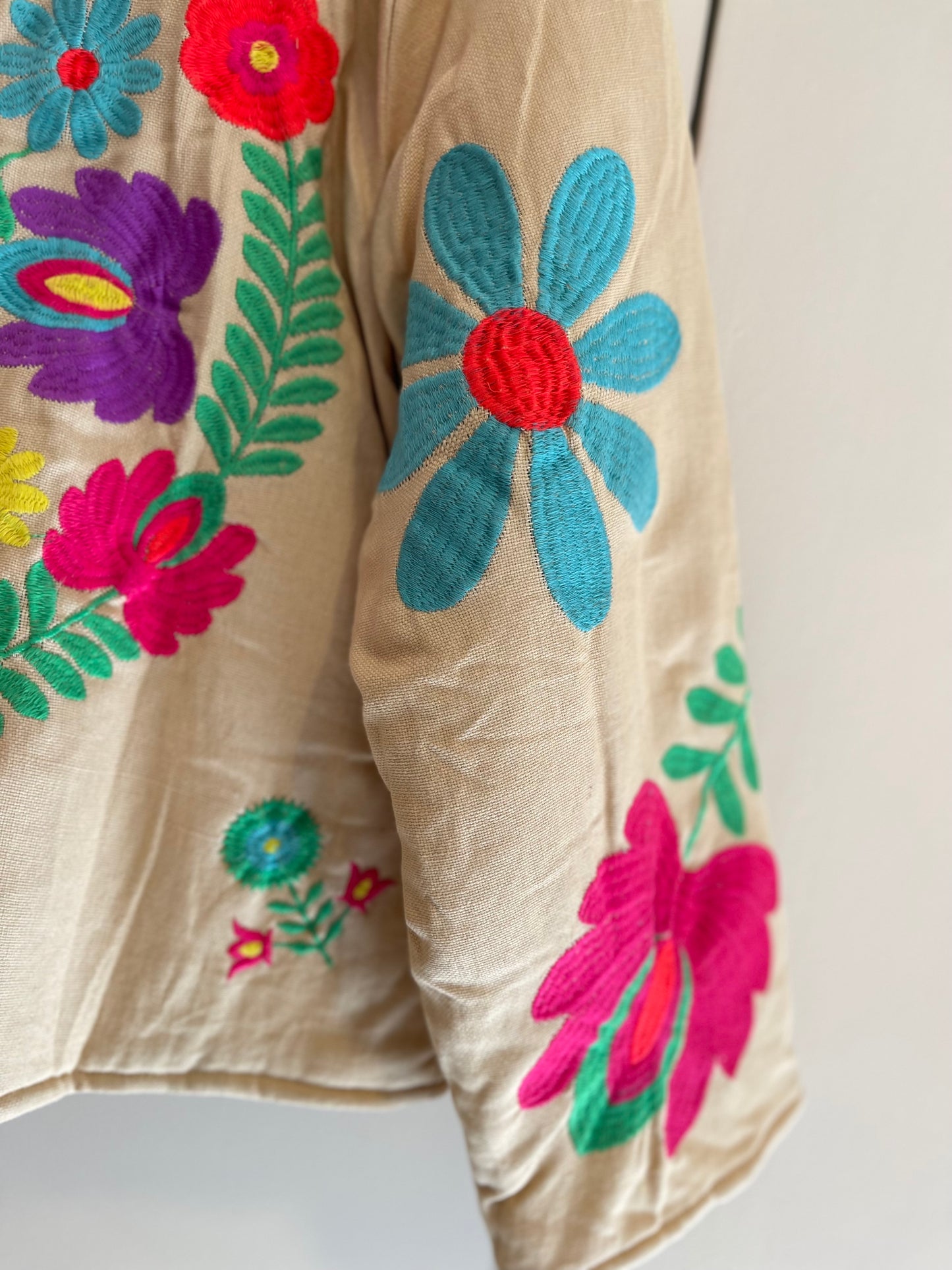 BOTICCELLI | Casaco com flores bordadas