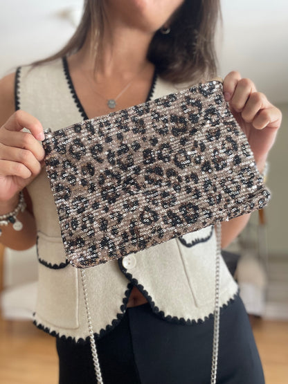 SEQUIN | Clutch com lantejoulas