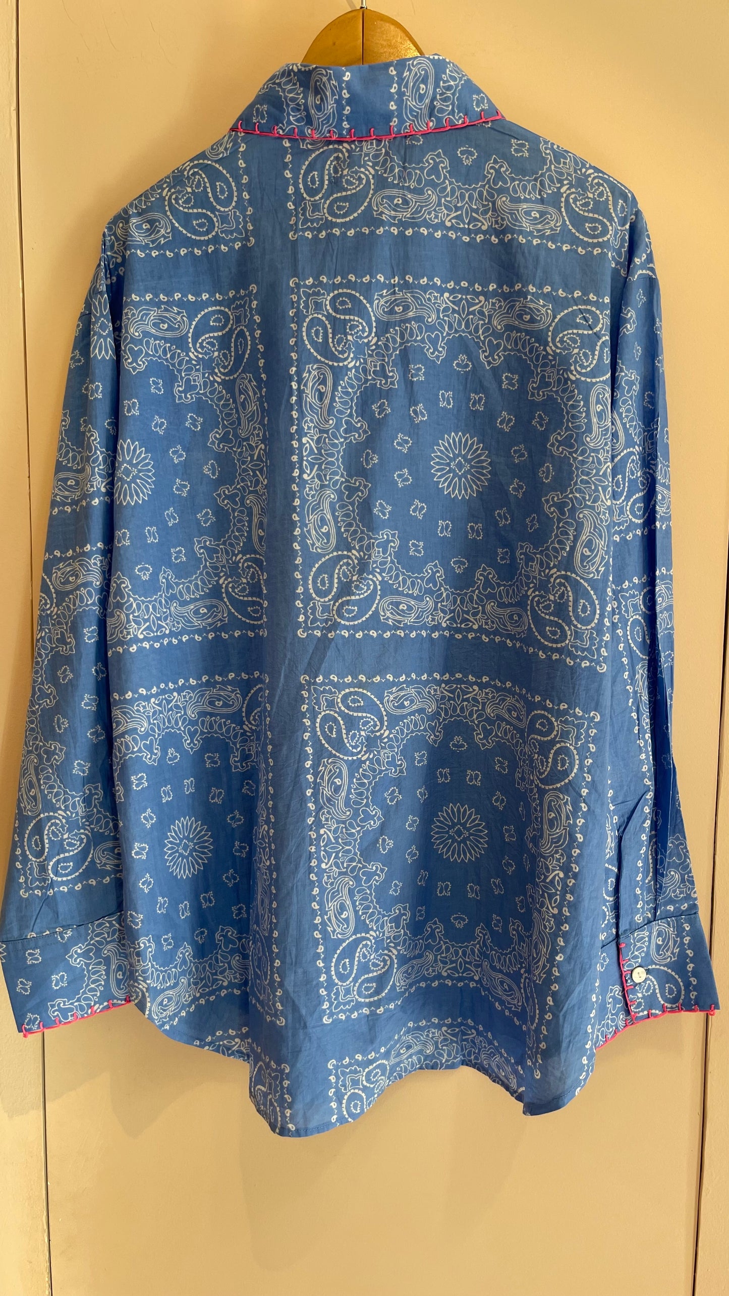 PLANET | Camisa estampada com bordados