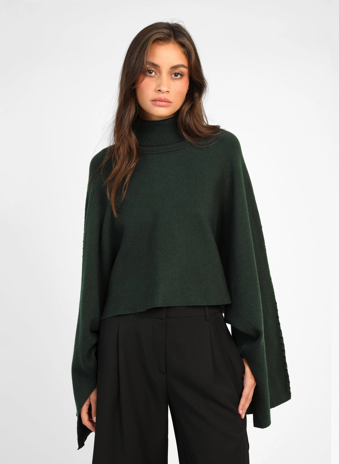 MILA CAPE KNIT