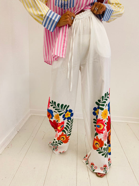GARDÉNIA | Calças fluidas com estampado floral colorido