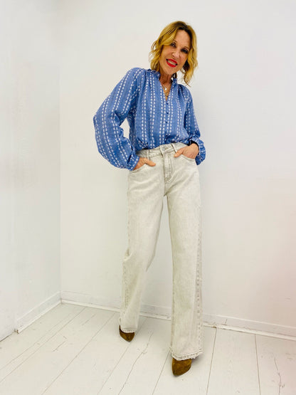 AUSTINE | Camisa com flores e bordados brancos