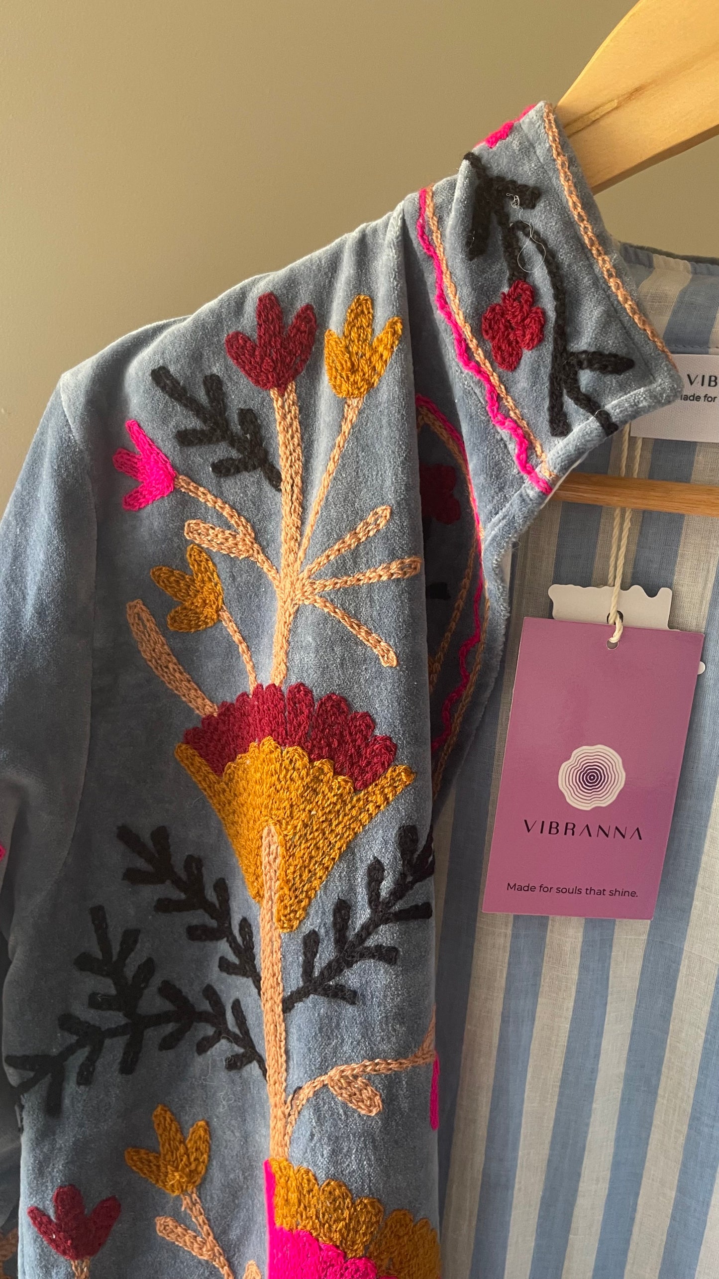 BLOOMING SKY EMBROIDERED JACKET