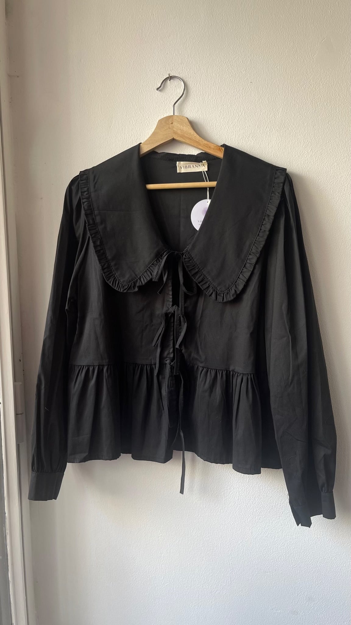 CAMILLA | Camisa con cuello babero