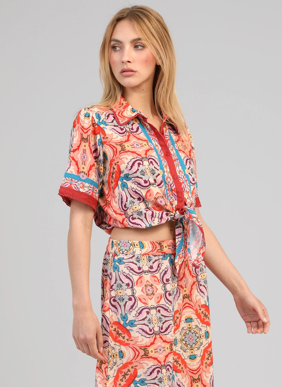 ARAQUESQUE SHIRT