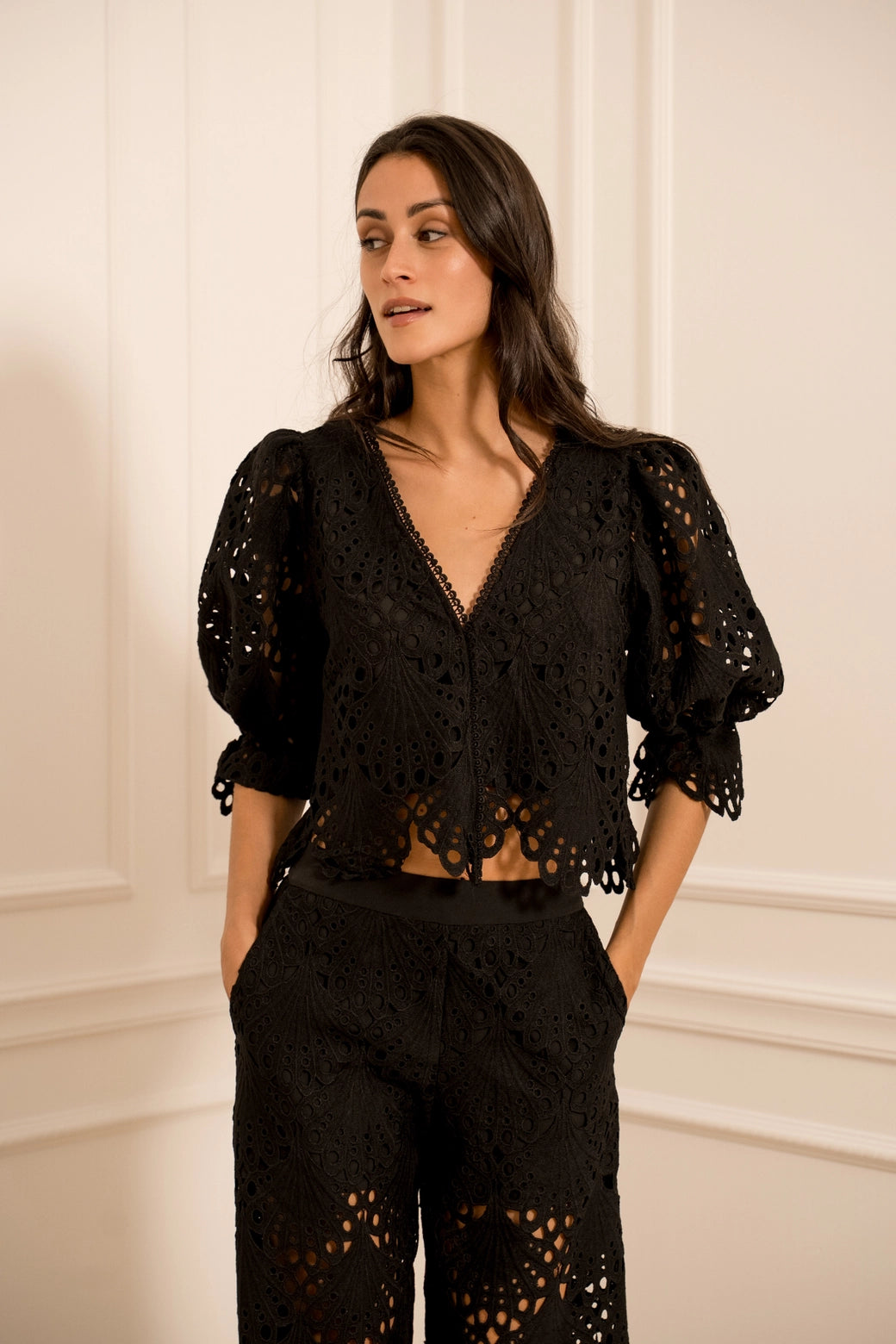SELENA LACE BLOUSE
