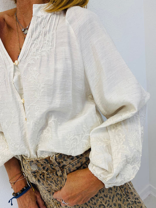 ORION | Camisa branca com bordados