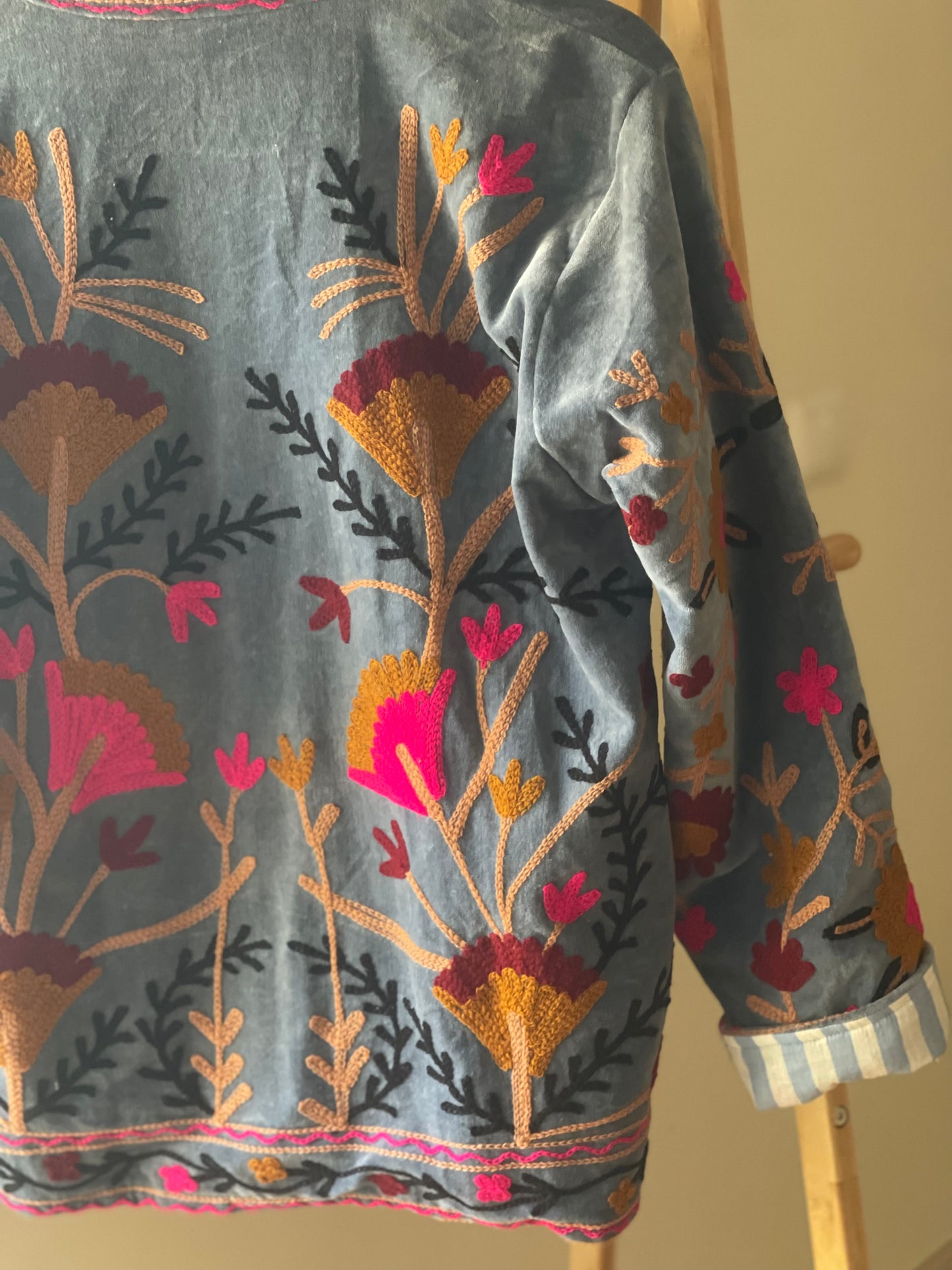 BLOOMING SKY EMBROIDERED JACKET