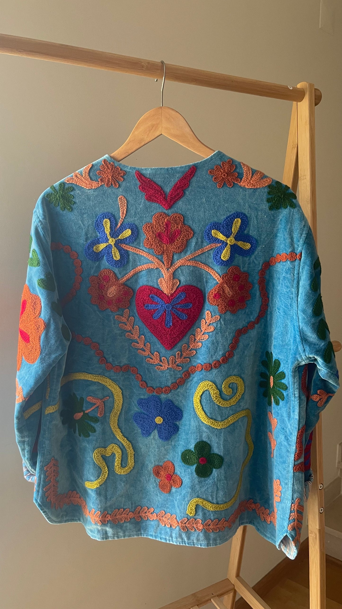 HEART BLOOM EMBROIDERED JACKET
