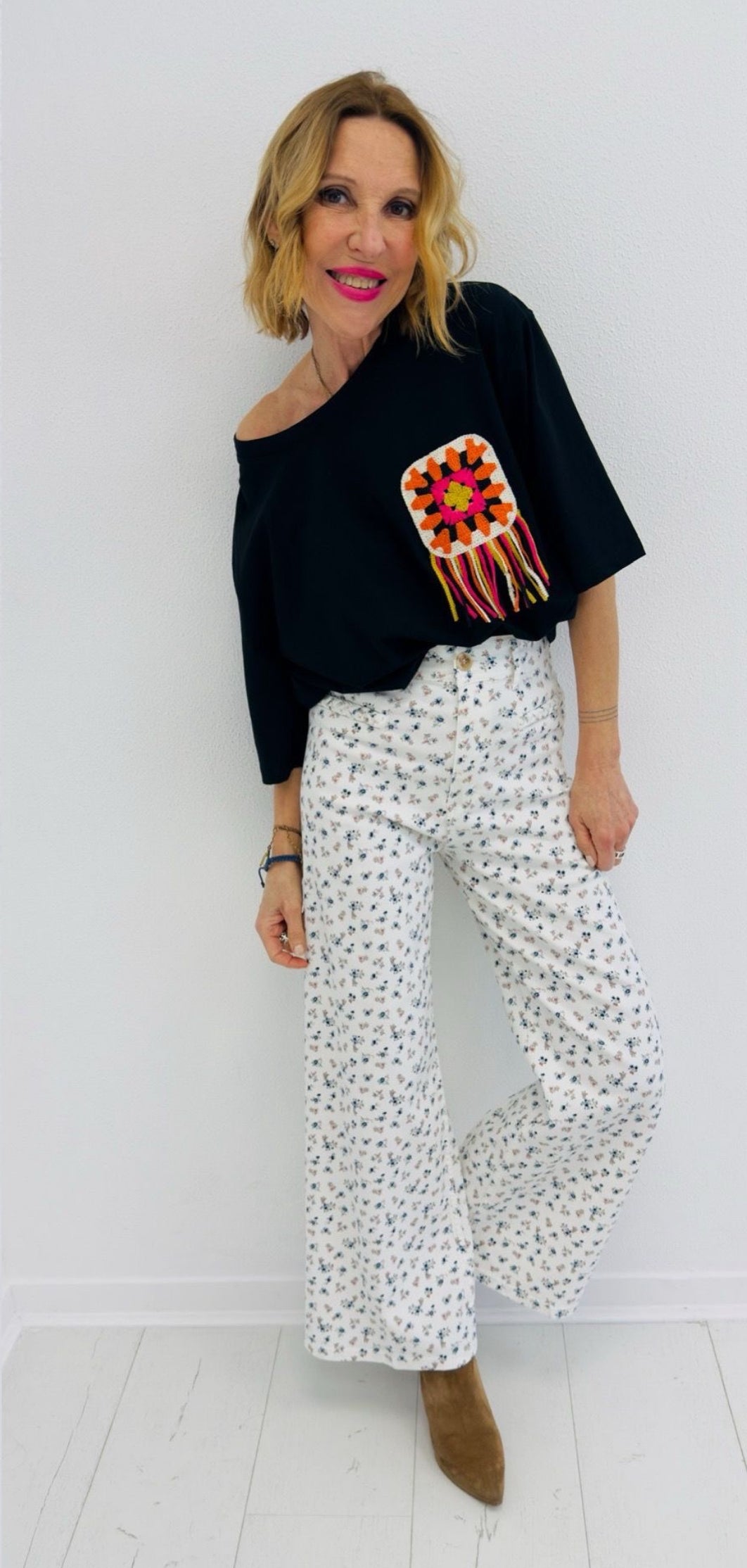 BOSSA NOVA | T-shirt com croché patch