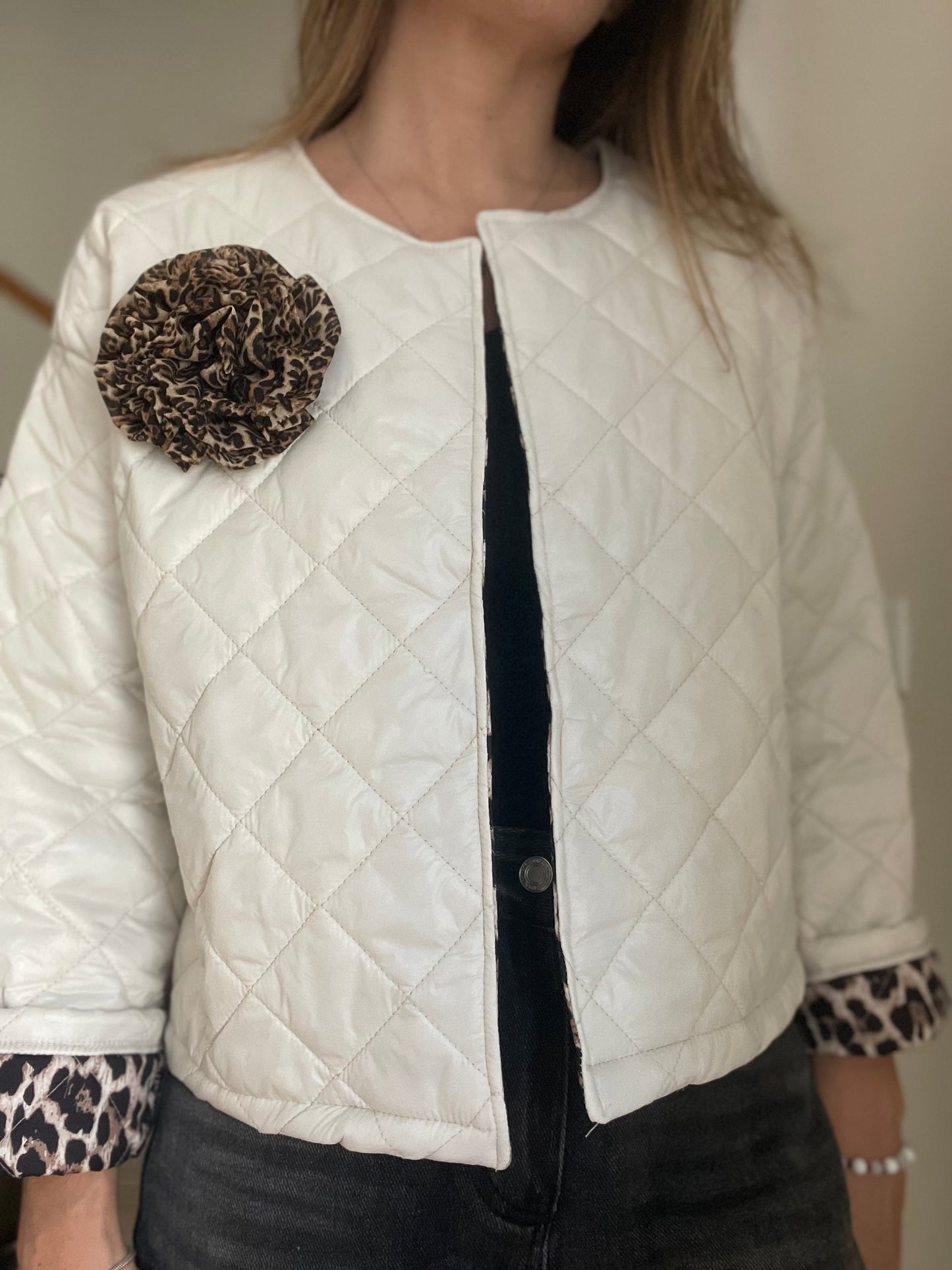 ANGIE | Cazadora acolchada con forro animal print