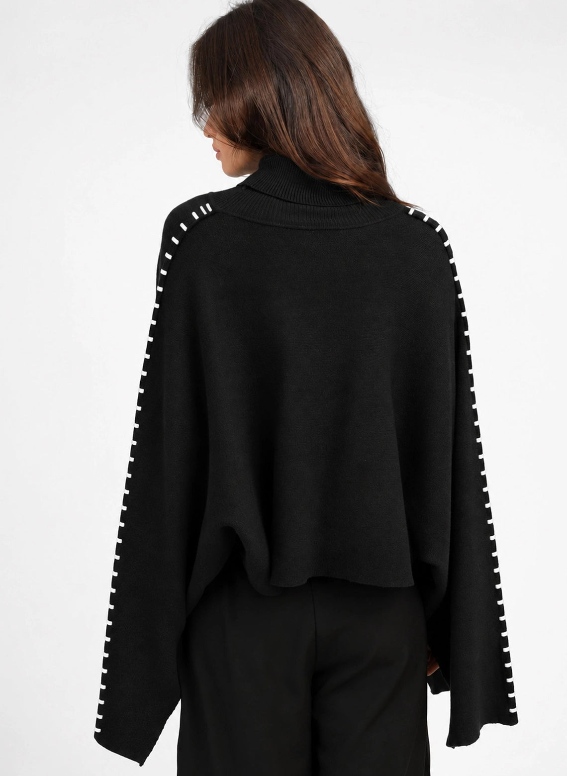 MILA CAPE KNIT