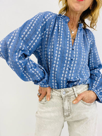 AUSTINE | Camisa com flores e bordados brancos