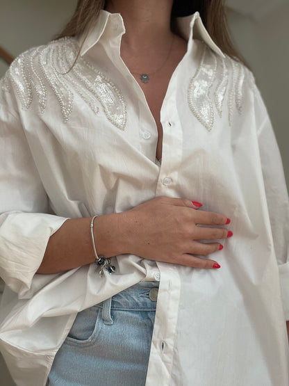 ASTRAL | Camisa com pérolas e lantejoulas bordadas