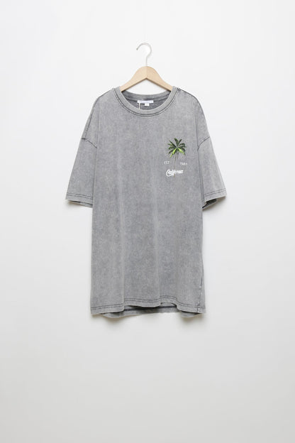 CALIFÓRNIA | T-shirt oversized com palmeiras