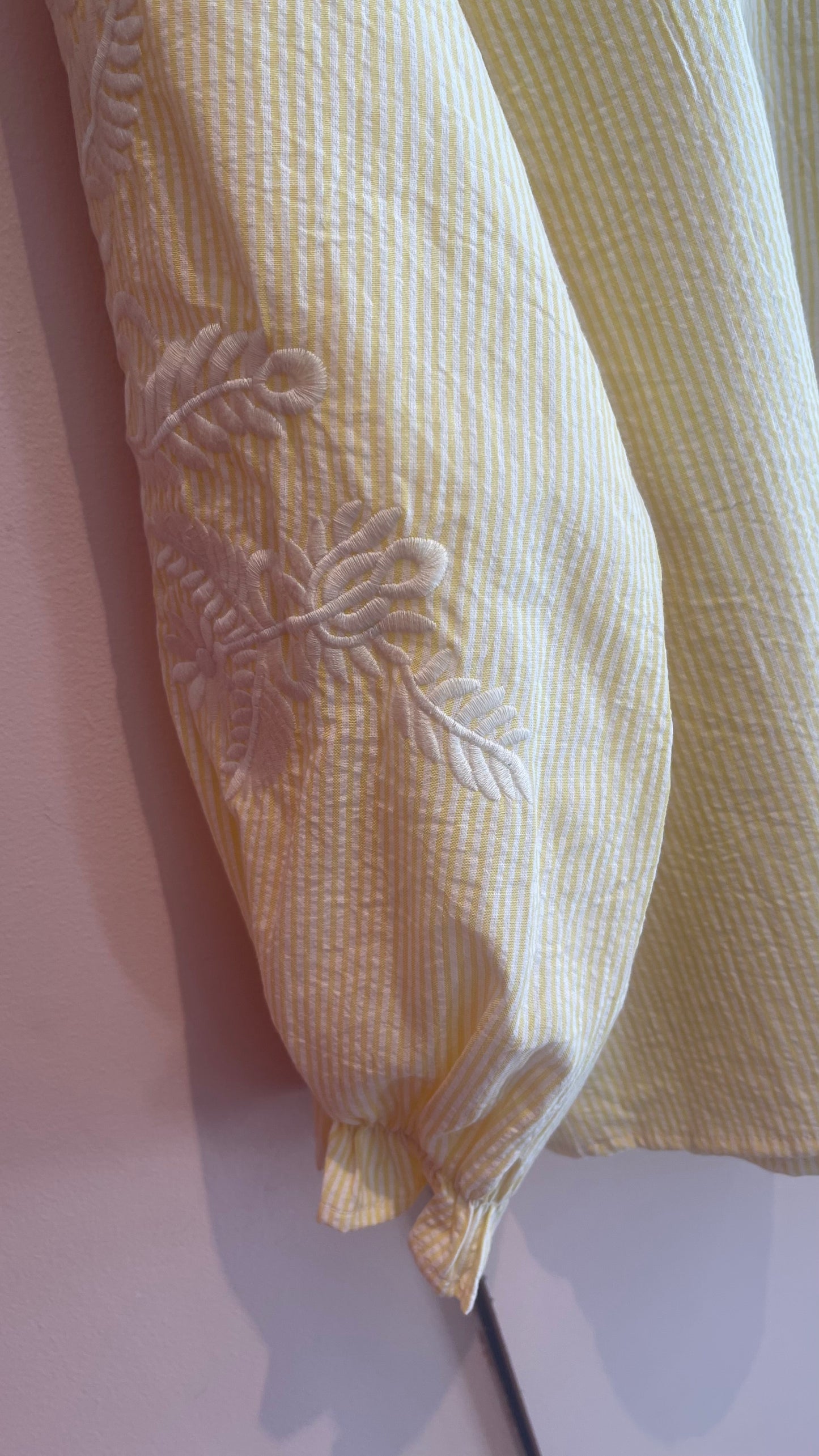 SUNNY BLOOM | Camisa de riscas com flores bordadas