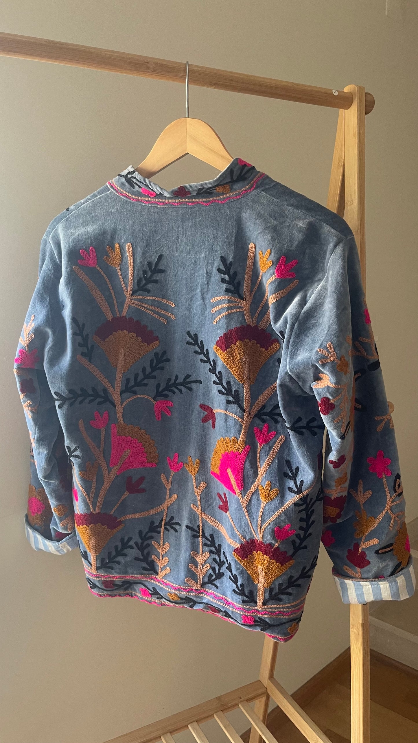 BLOOMING SKY EMBROIDERED JACKET