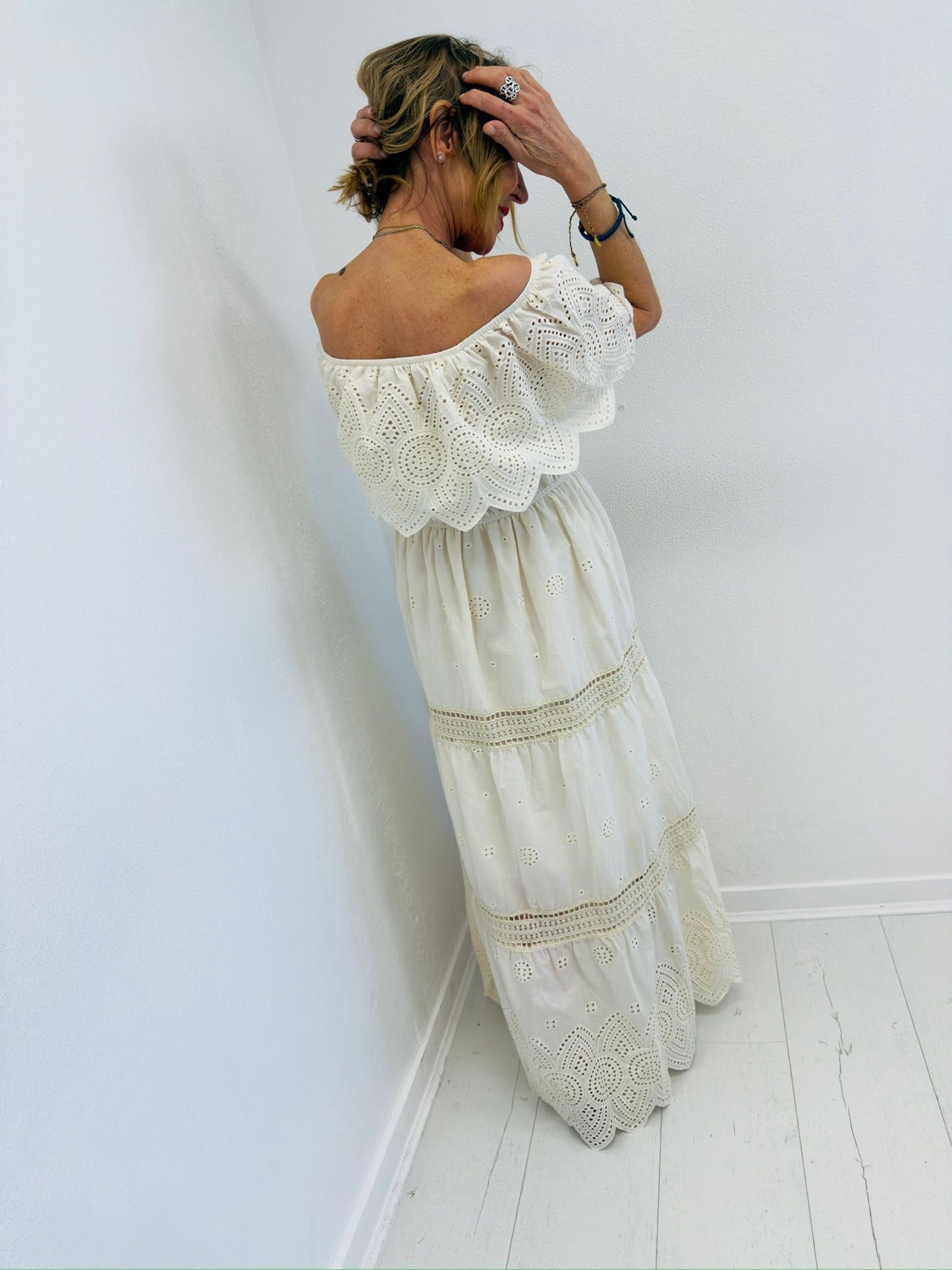 ROMANCE | Vestido Maxi em bordado inglês