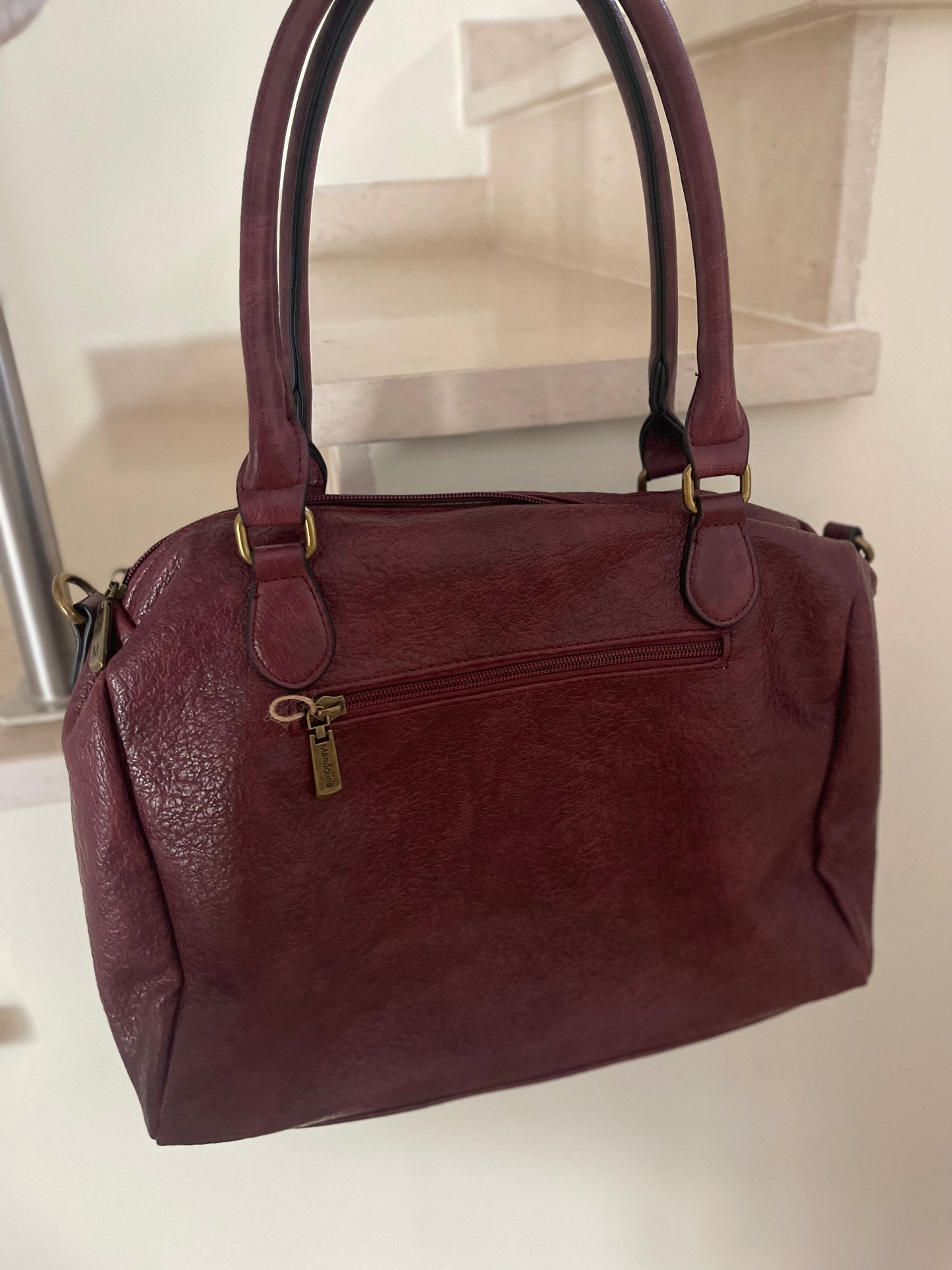 ALICANTE | Maleta con tachuelas