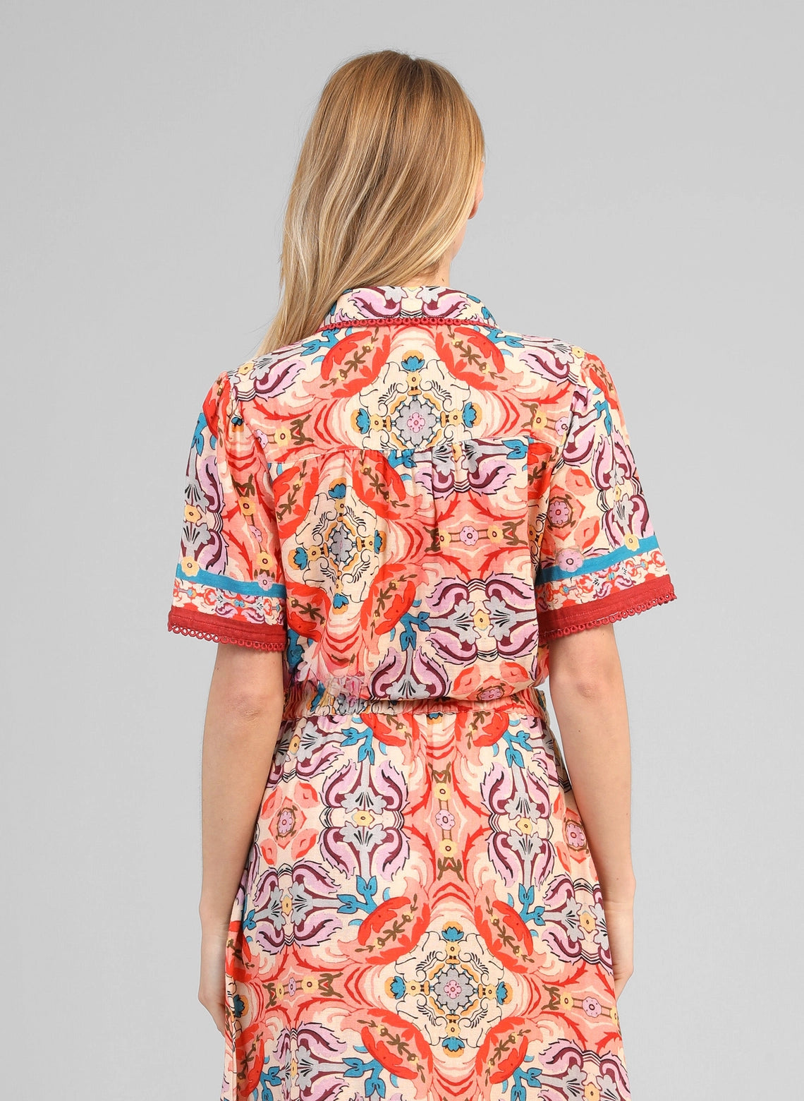 ARAQUESQUE SHIRT
