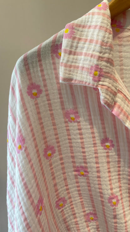 MARGARIDAS | Camisa de manga curta com flores bordadas e riscas