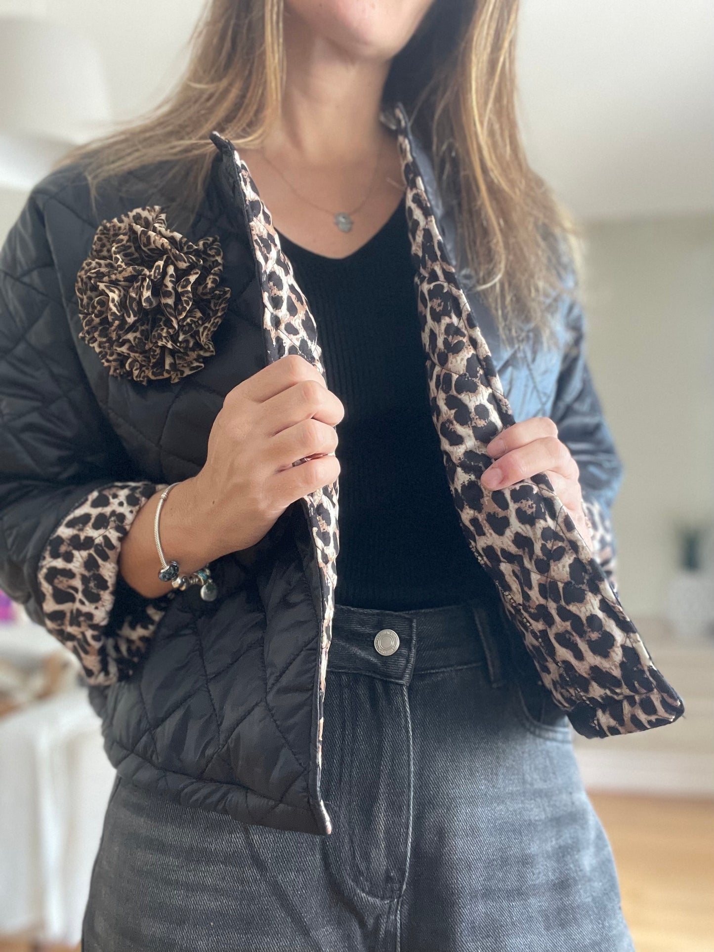 ANGIE | Cazadora acolchada con forro animal print