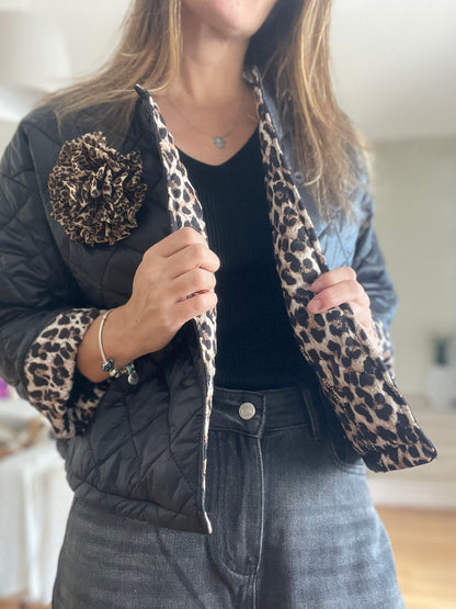 ANGIE | Cazadora acolchada con forro animal print