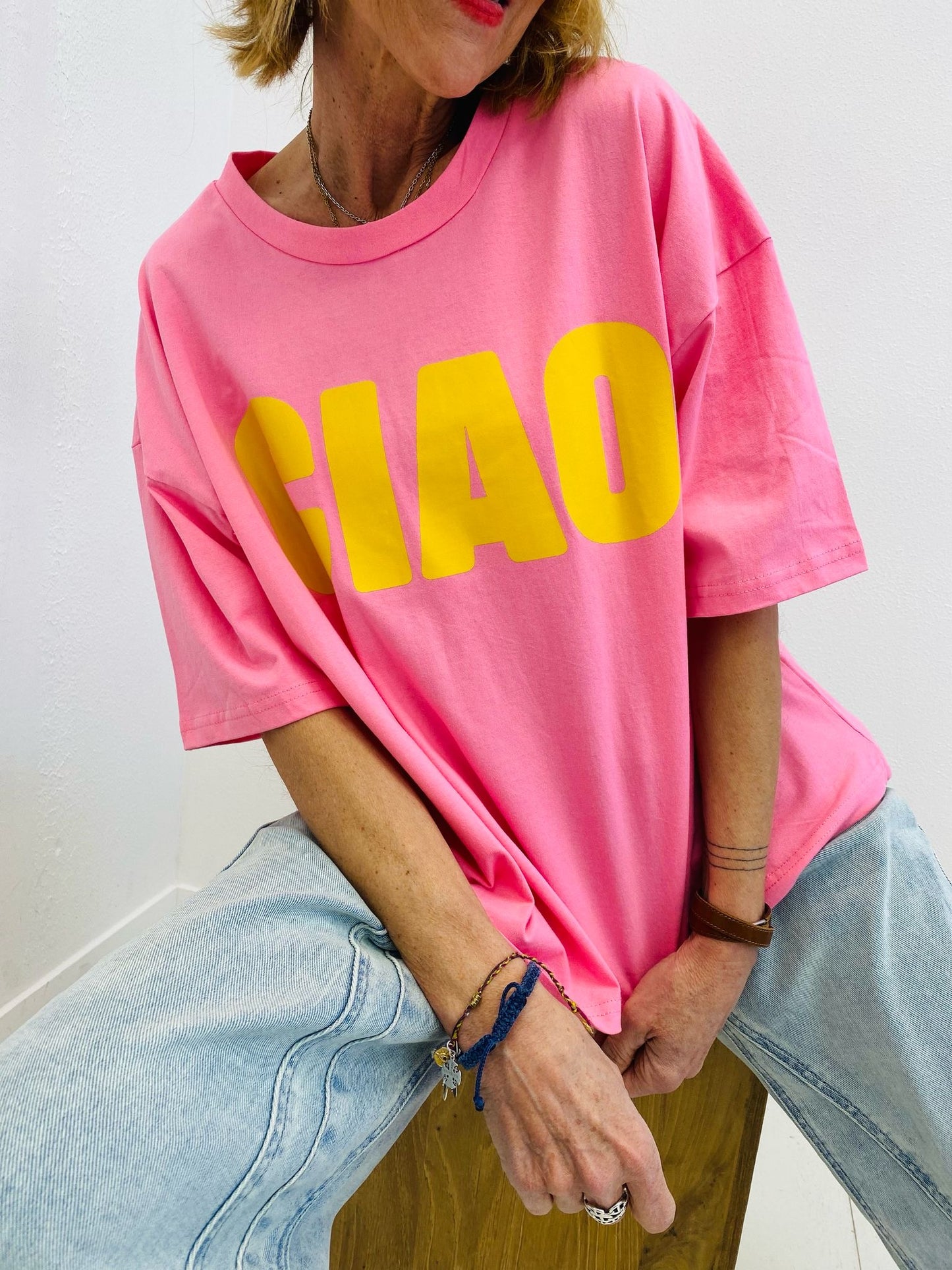 CIAO | T-shirt oversized com frase estampada