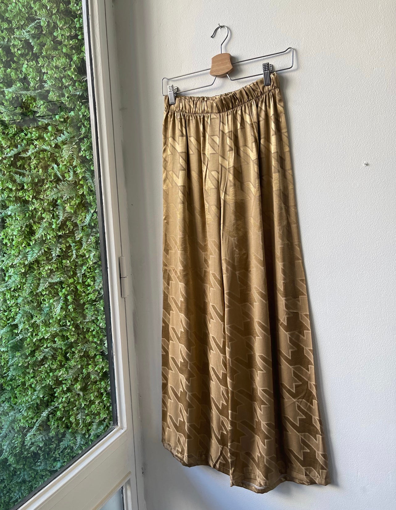 BRILLOS Gold | Satin set with printed stars