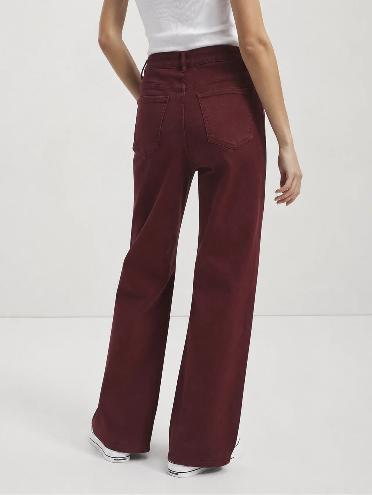 MERLOT JEANS
